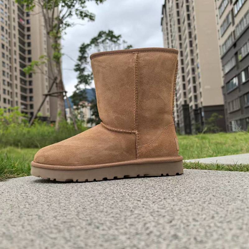 UGG