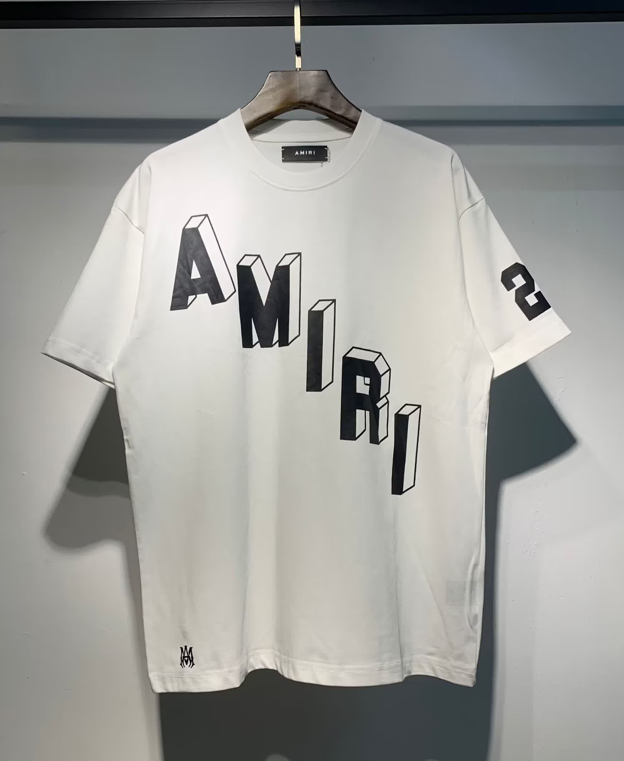 AMIR0038 19