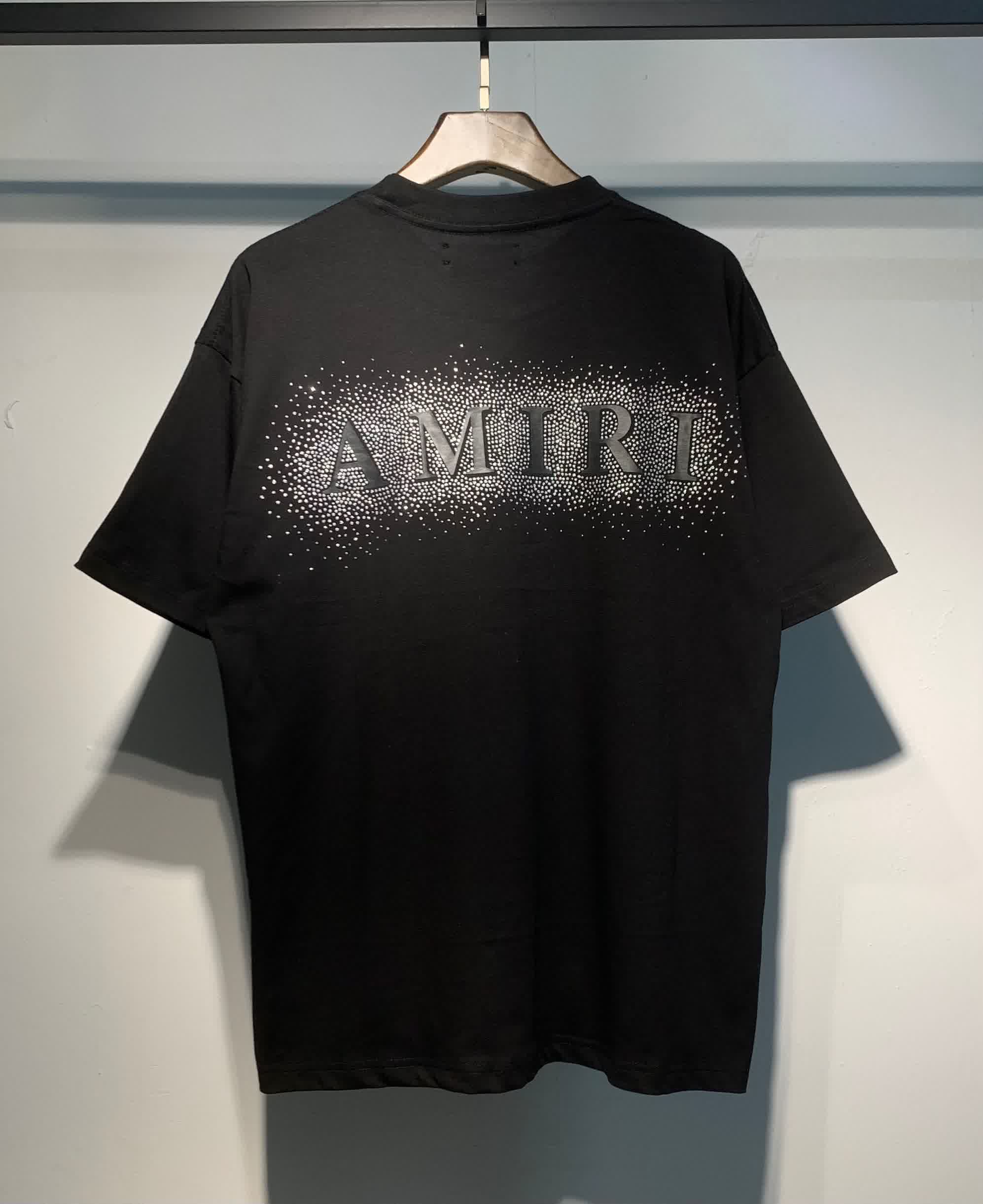 AMIR0048 23
