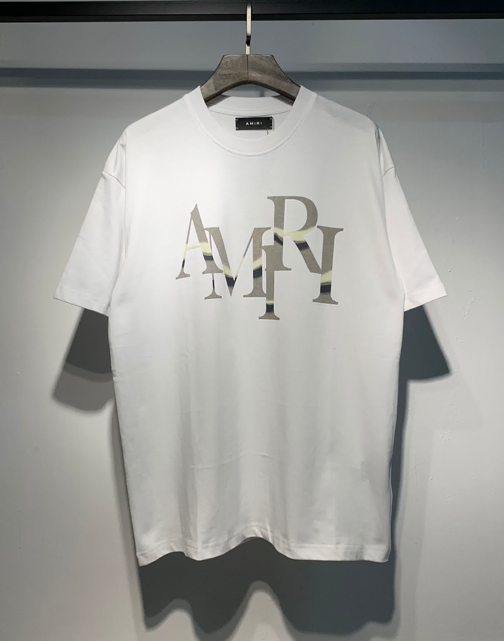 AMIR0057 17