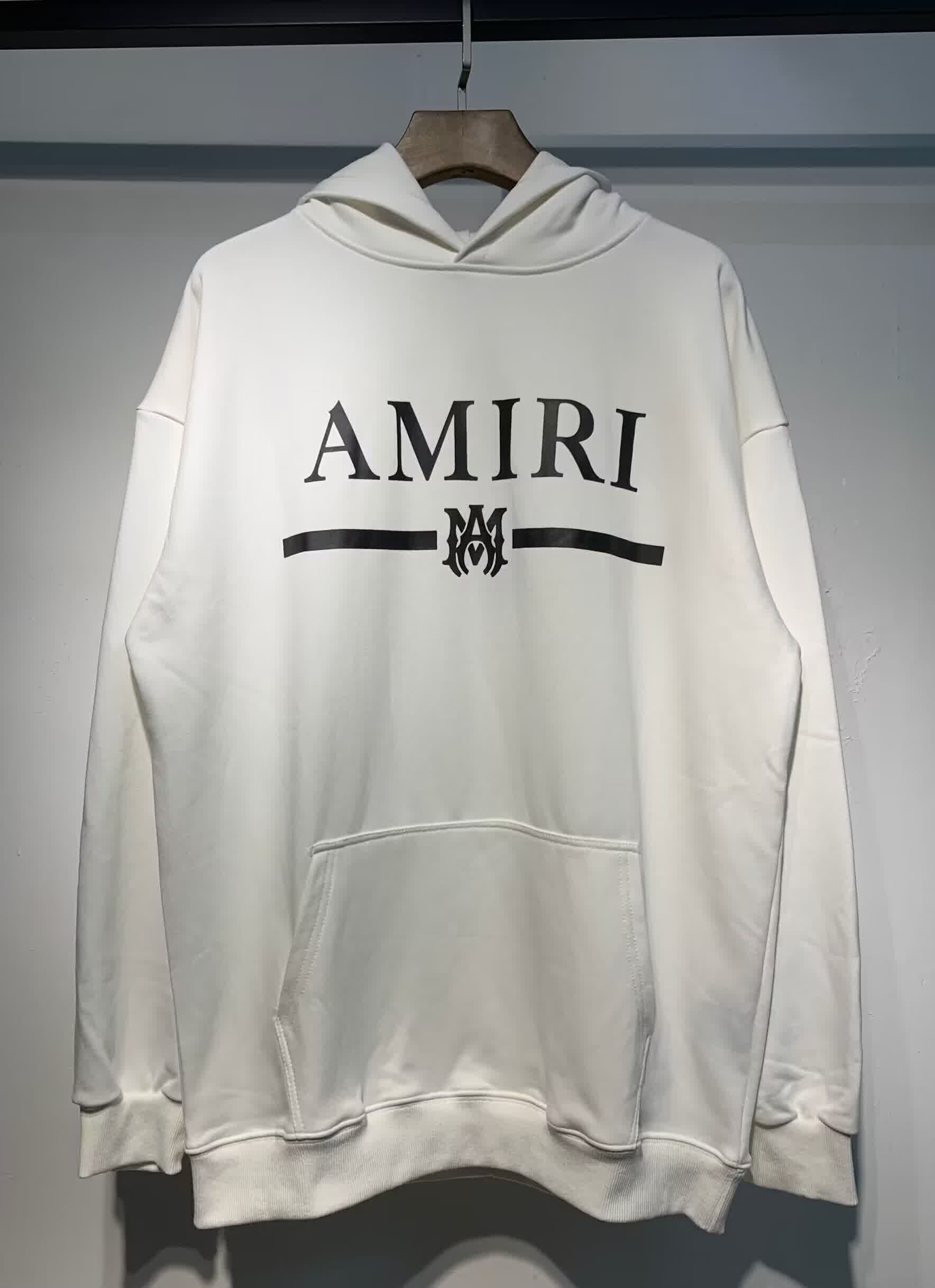 AMIR1010 21