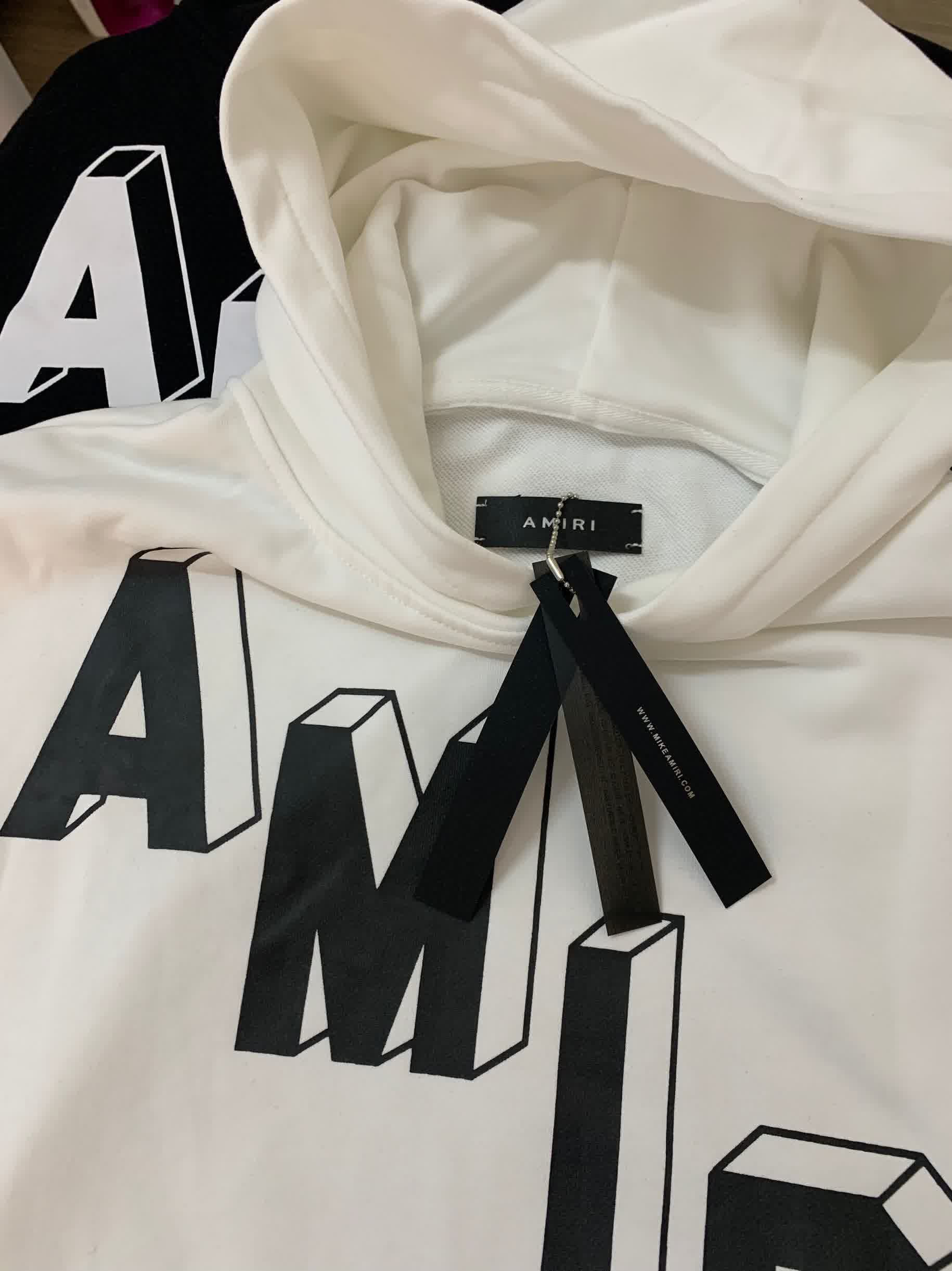 AMIR1021 29