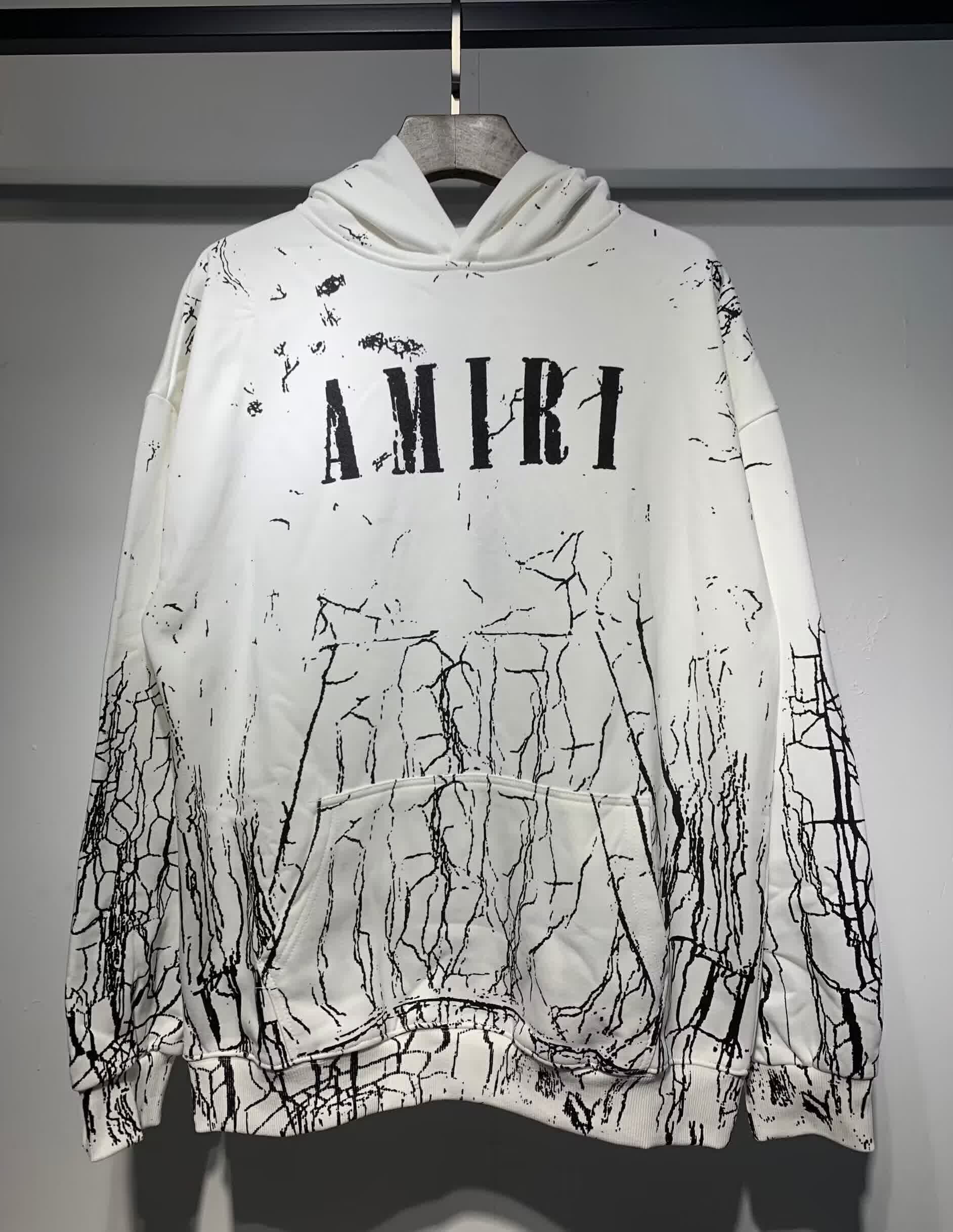 AMIR1022 23