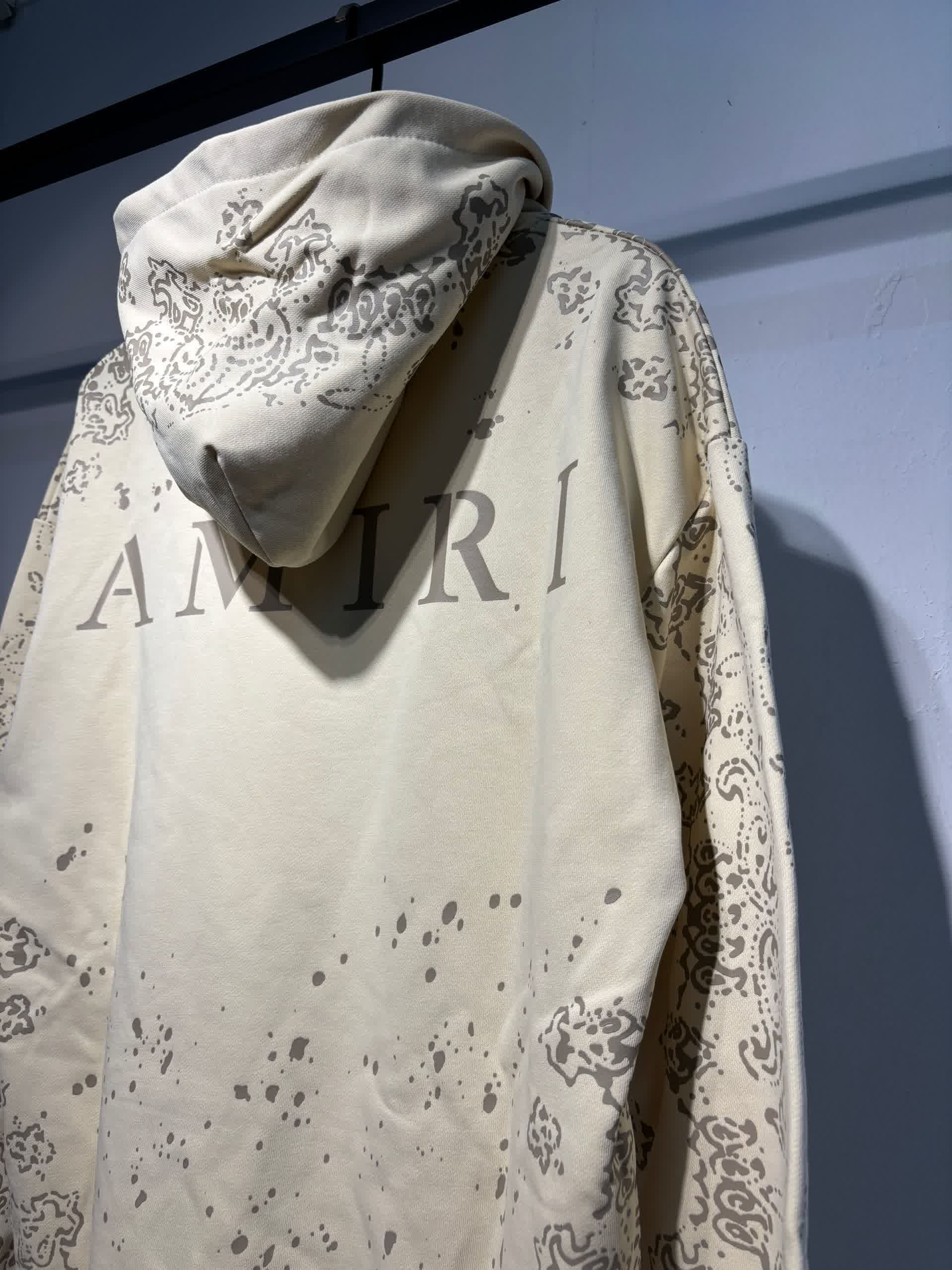 AMIR1023 17