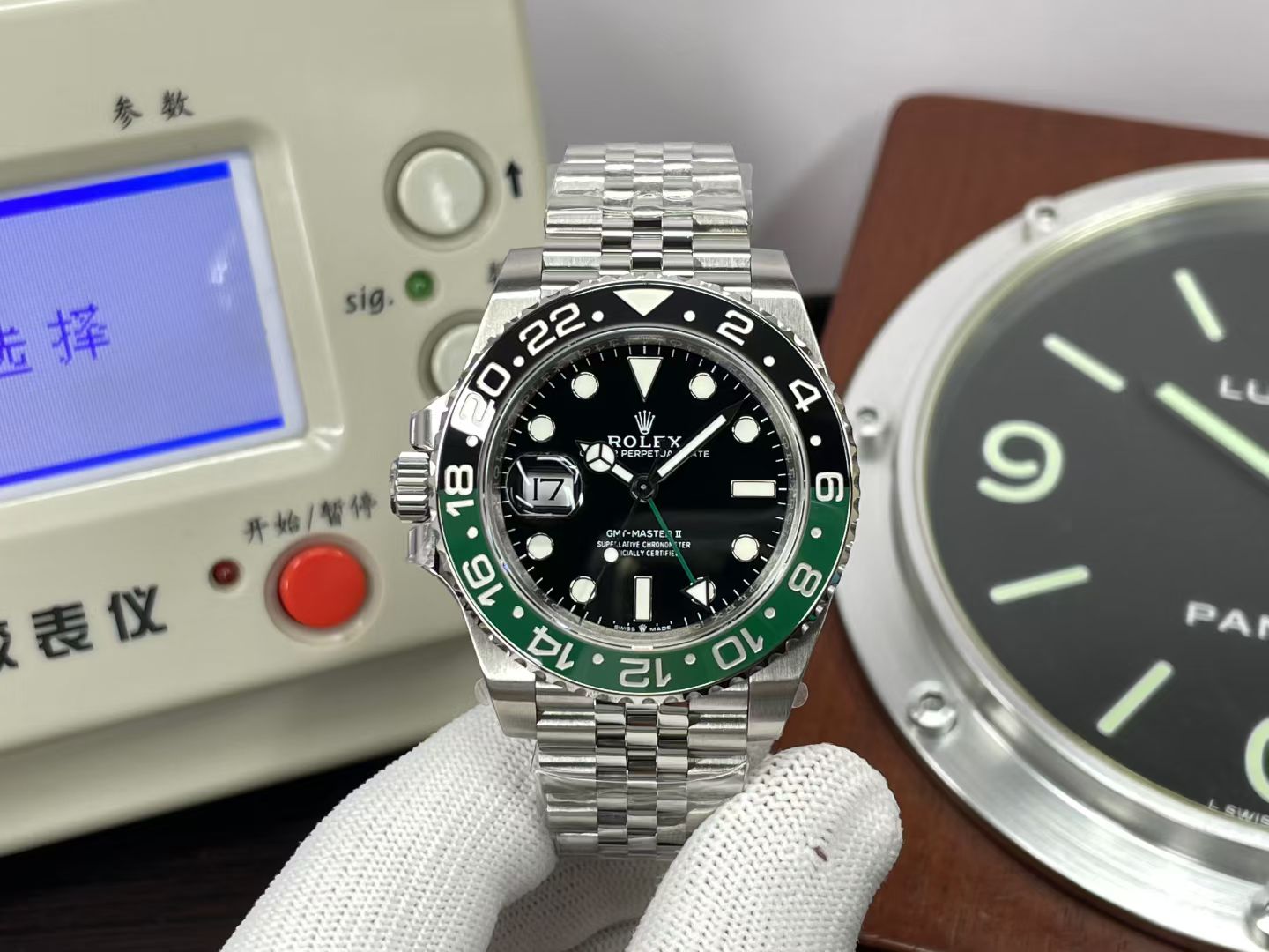 m126720vtnr-0002(40mm)