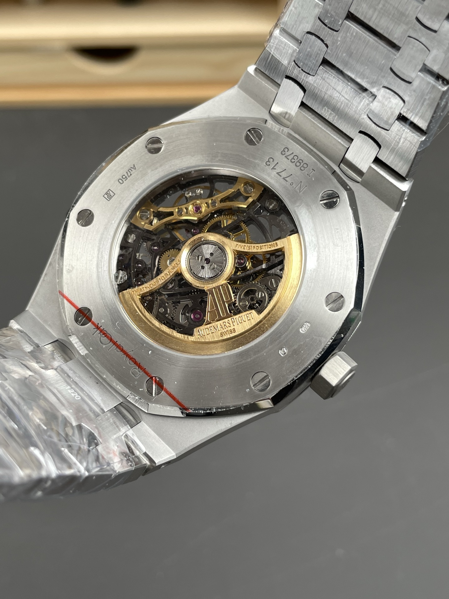 15407 (41mm) 5
