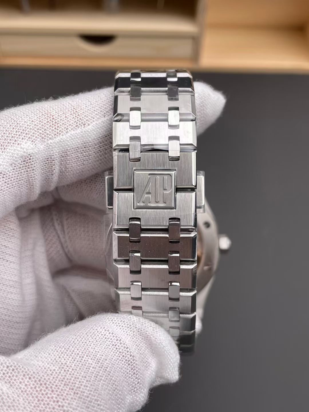 15500 (41mm) 8
