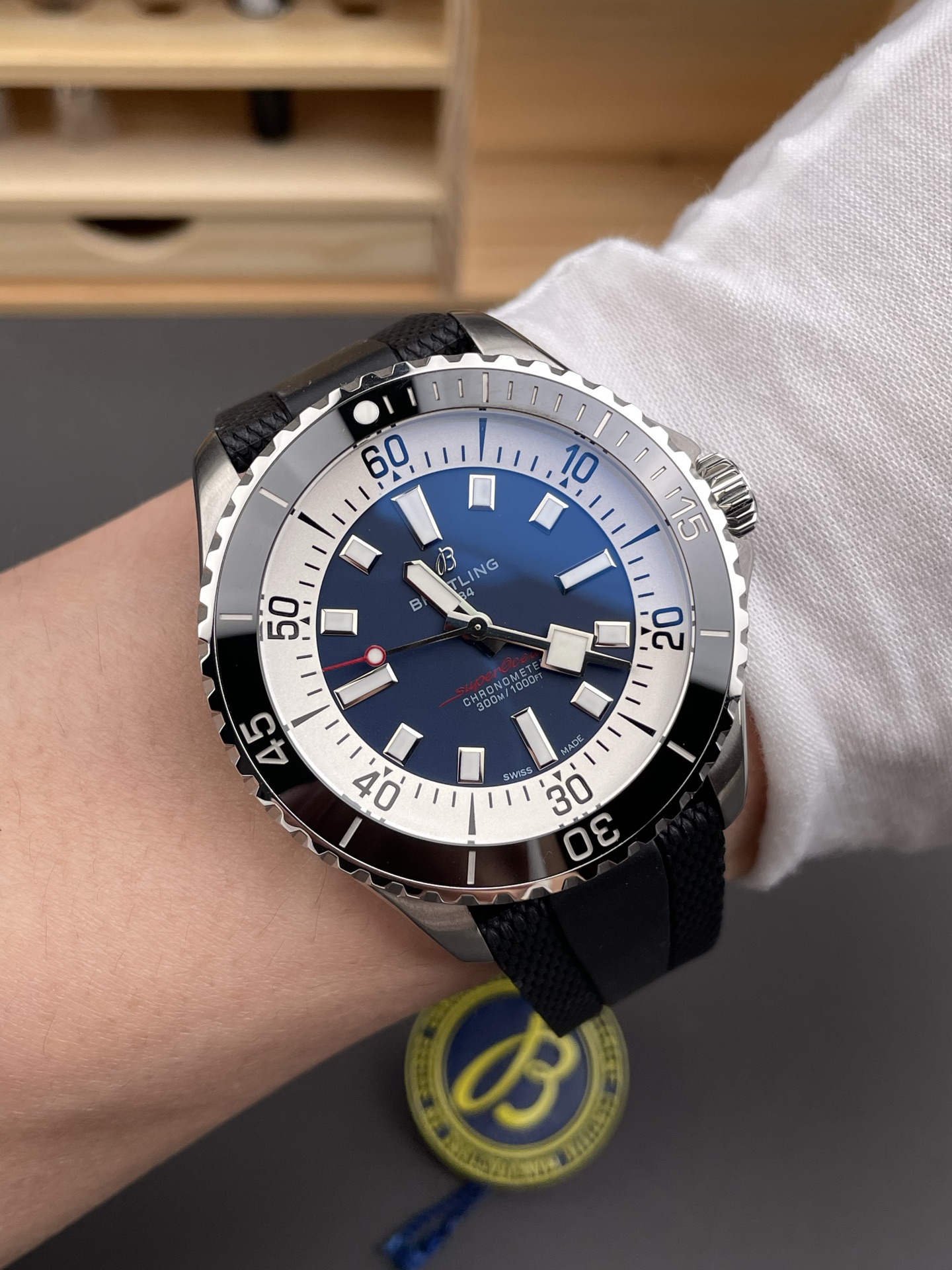(44mm) 9