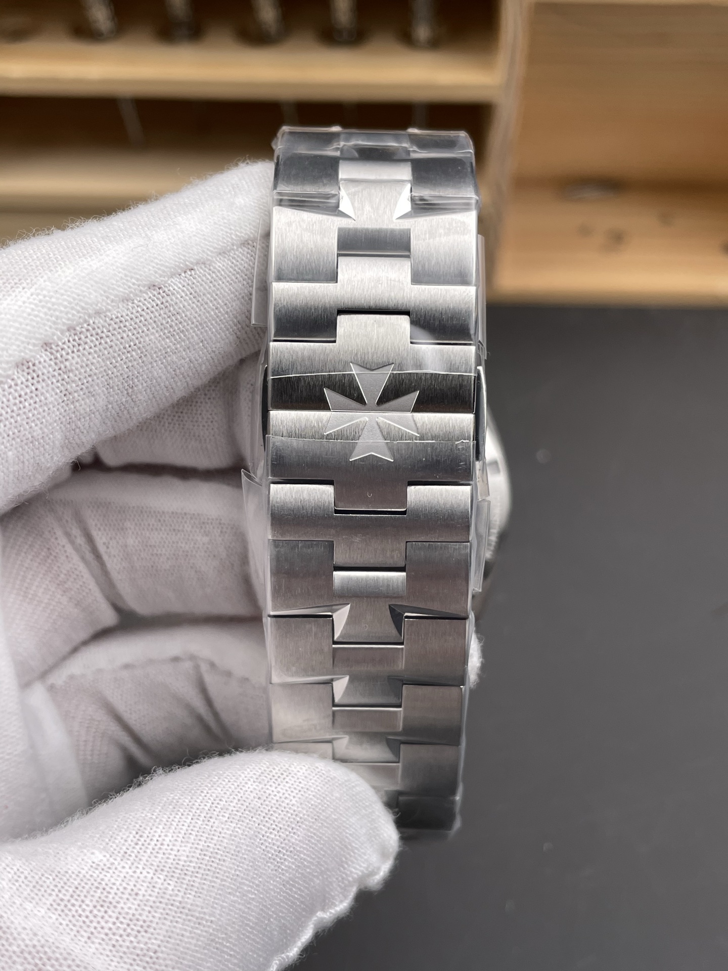 4500V (41mm) 8