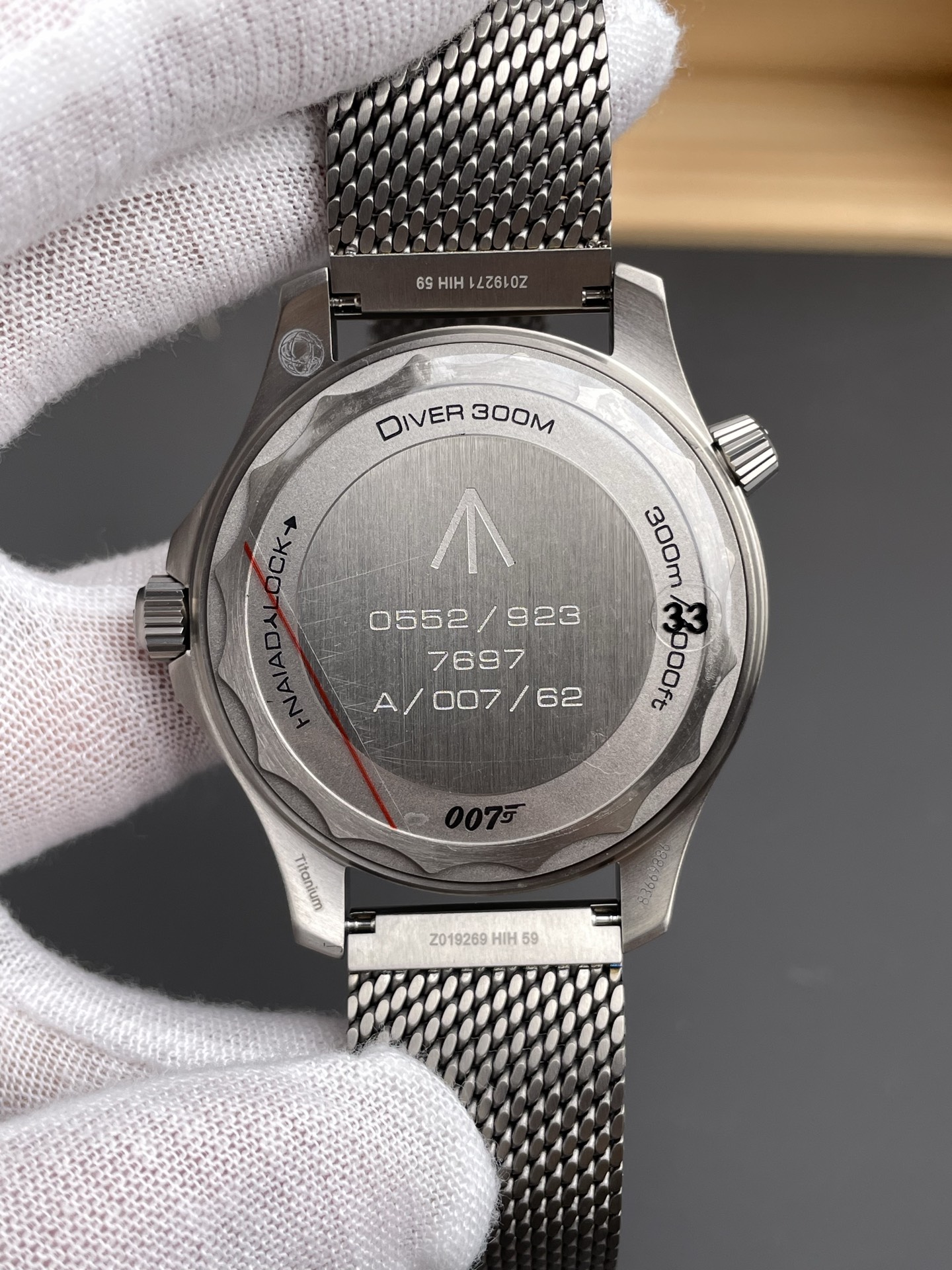 007 (42mm) 5