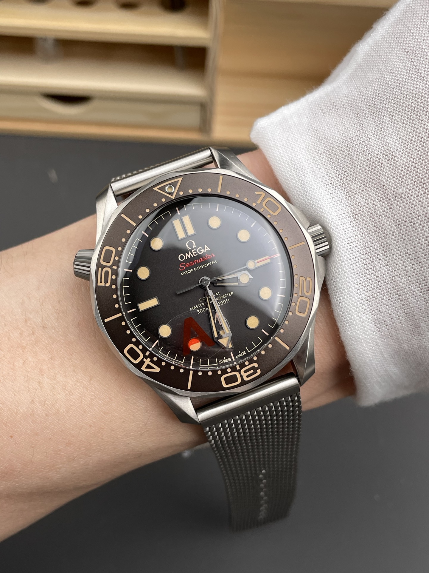 007 (42mm) 9