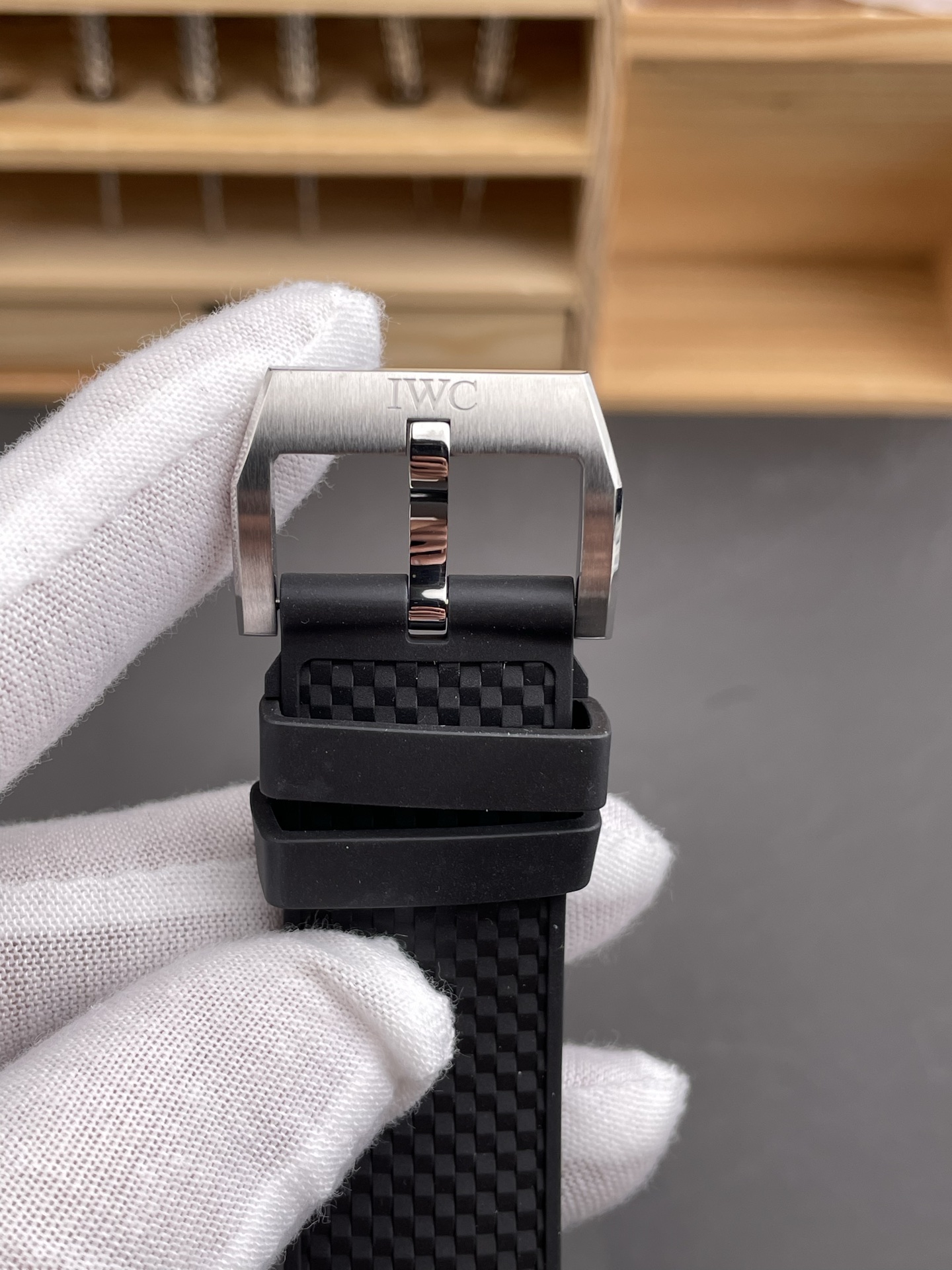 (44mm) 8