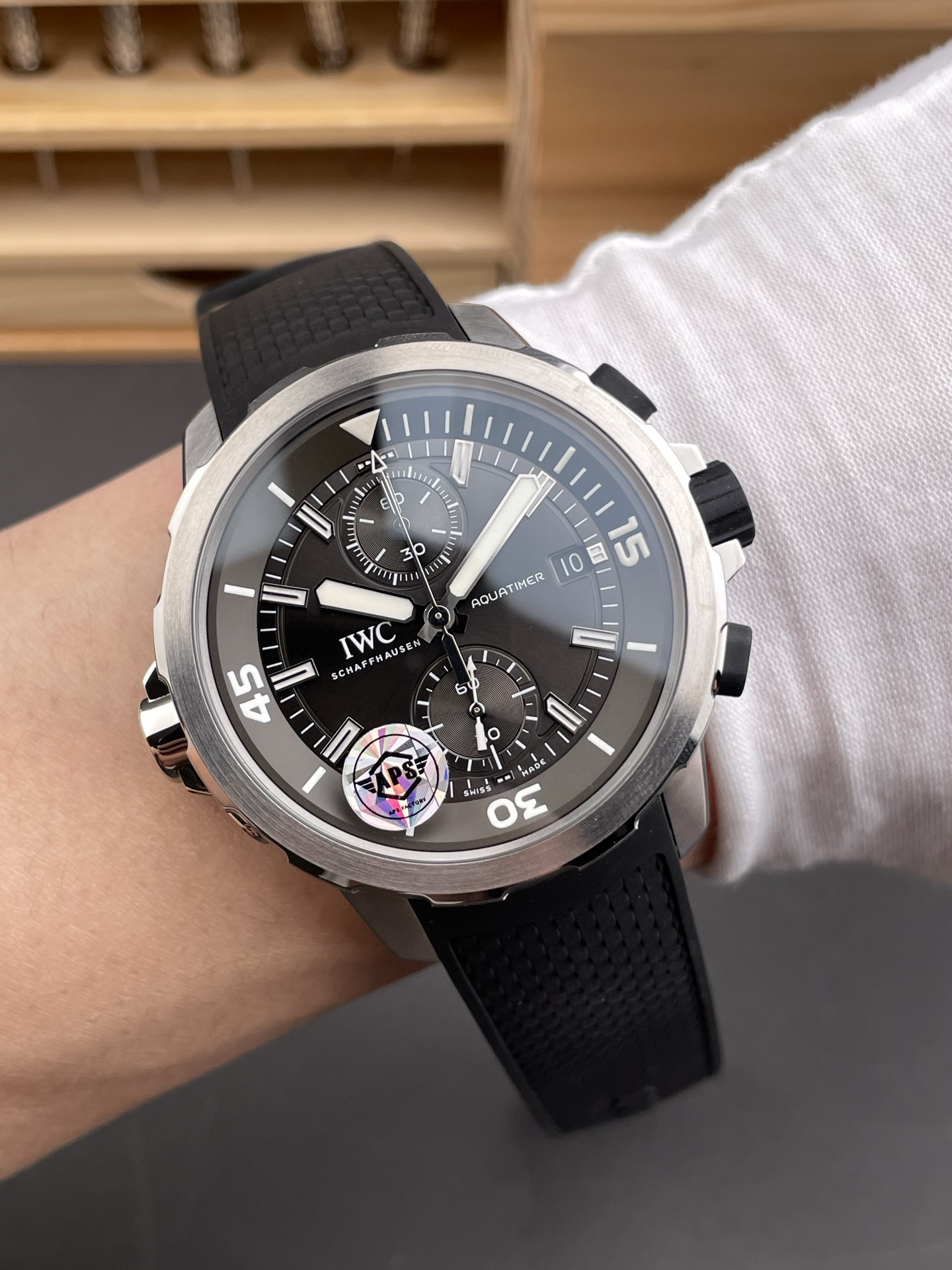(44mm) 9