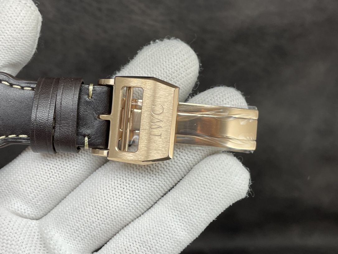 IWC Schaffhausen 9