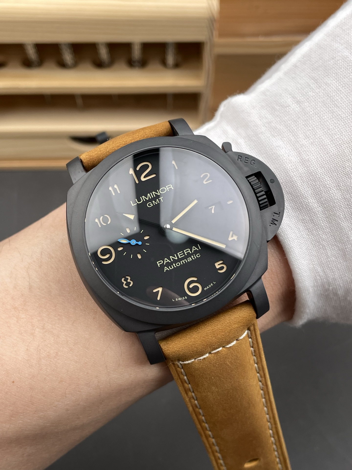 PAM1441 (44mm) 9