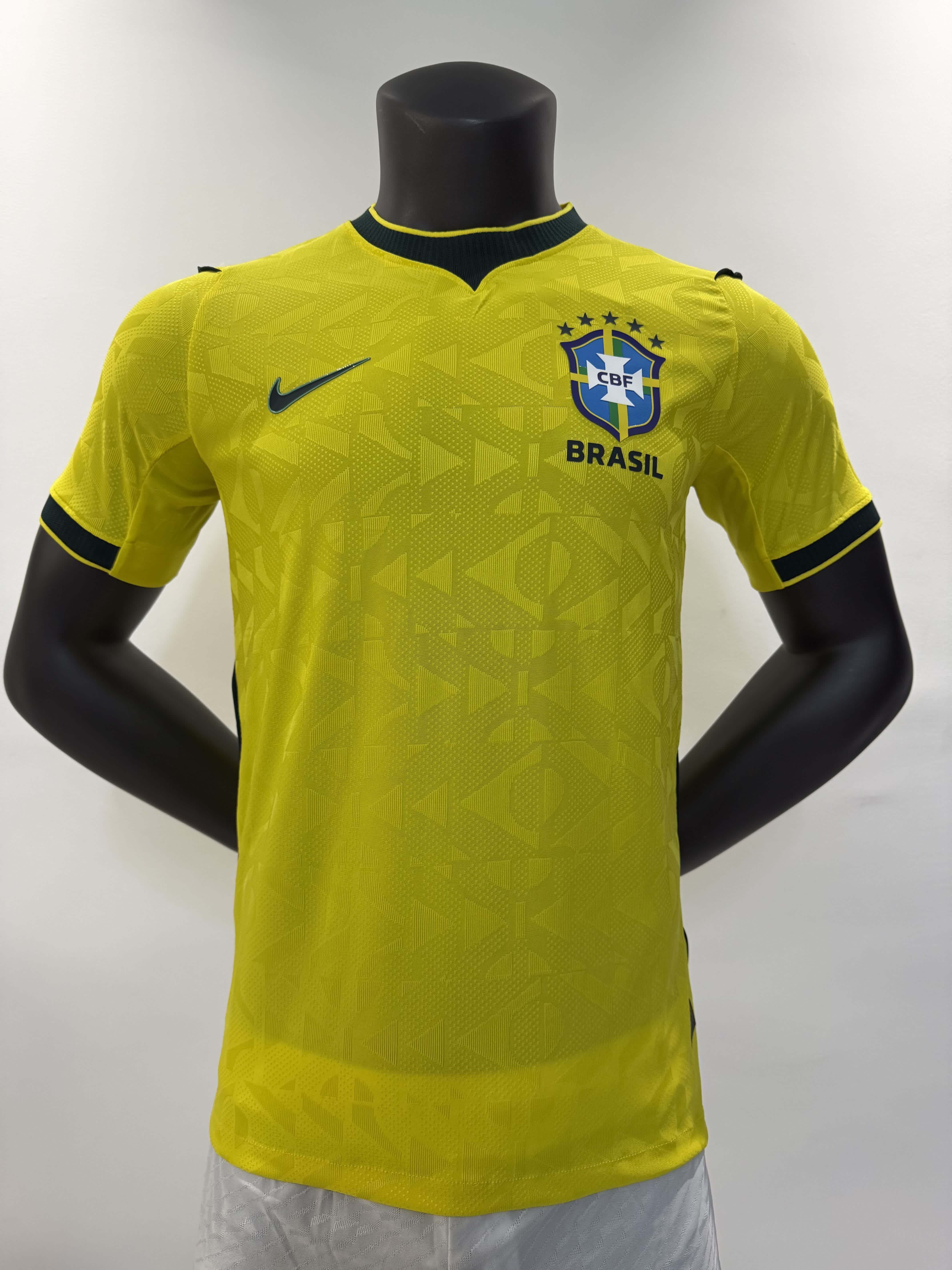 Camiseta de casa de Brasil