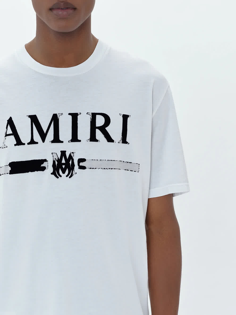 AMI0081 6