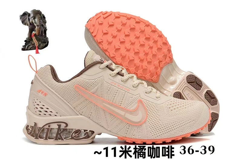 NIKE.2401 7