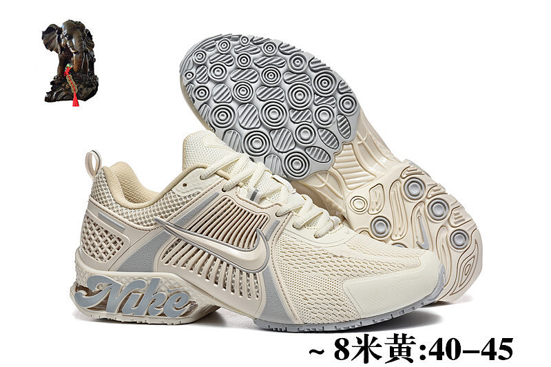 NIKE.2515 9