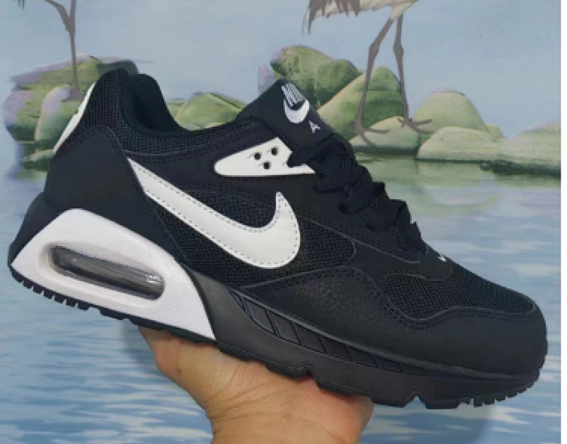NIKE.Air Max Correlate 13