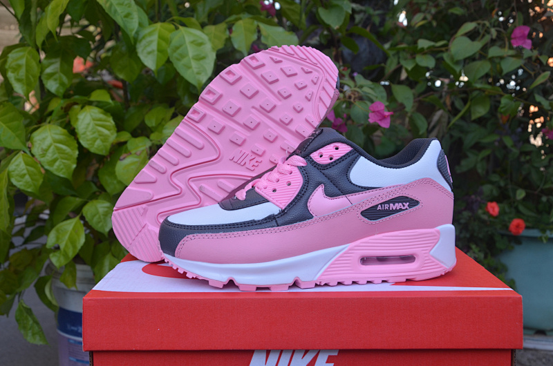 Nike.90 58