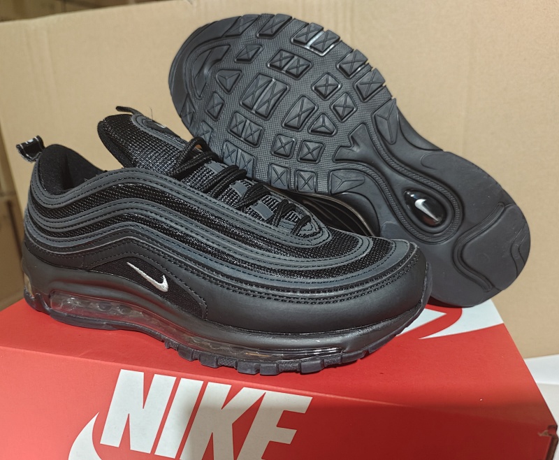 NIKE.97 5