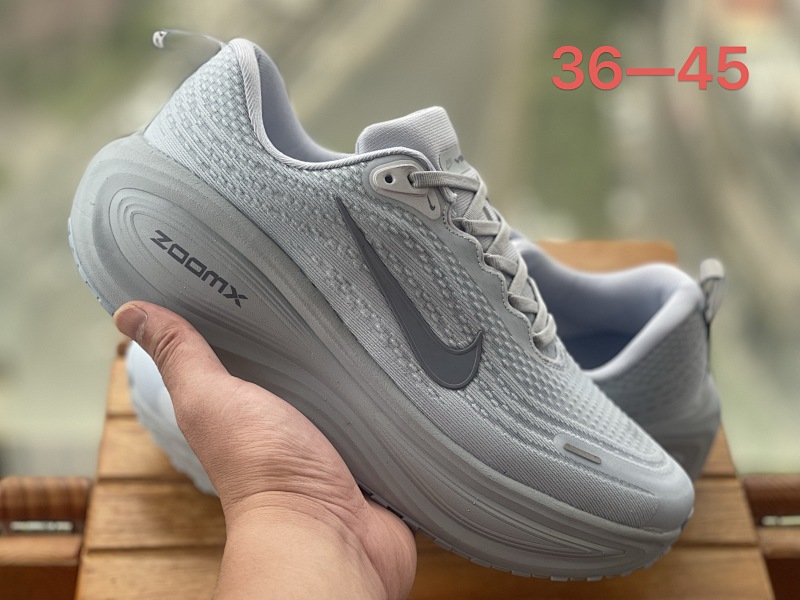 NIKE 10