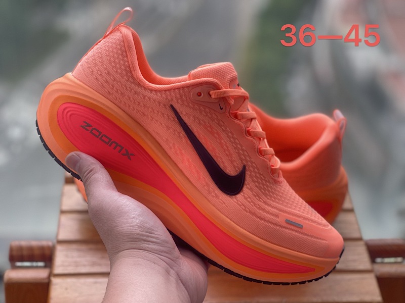 NIKE 15