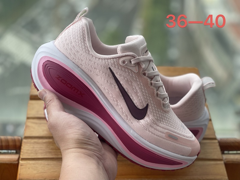 NIKE 22