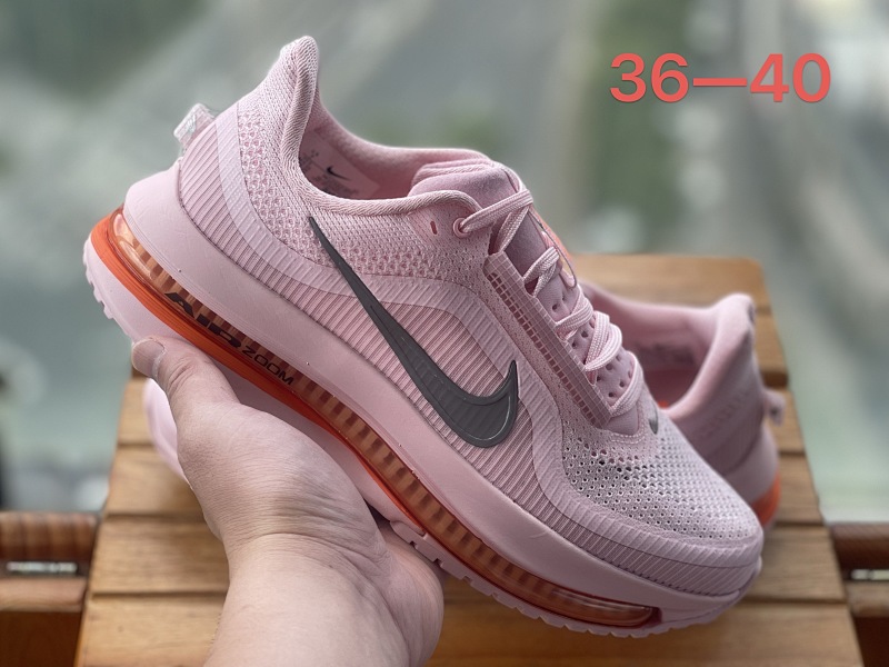NIKE 6