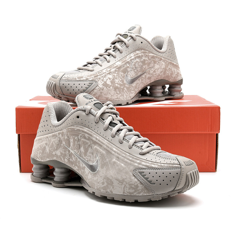 NIKE SHOX R4 11
