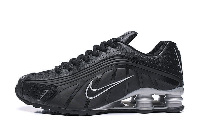NIKE SHOX R4 20