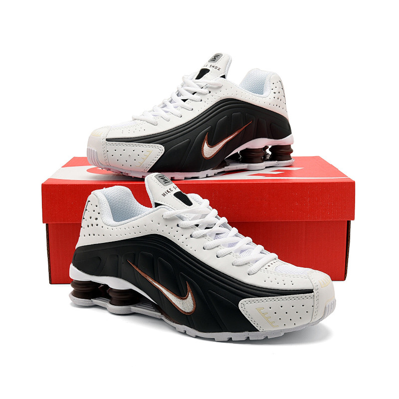 NIKE SHOX R4 31