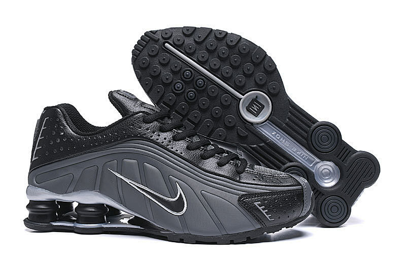 NIKE SHOX R4 36