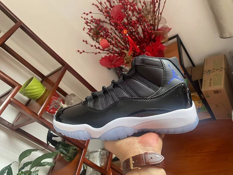 Air Jordan 11 23