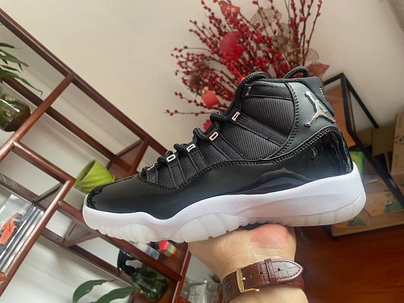 Air Jordan 11 28