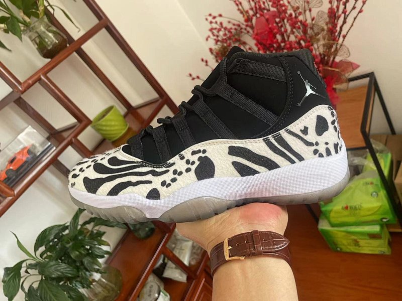 Air Jordan 11 8