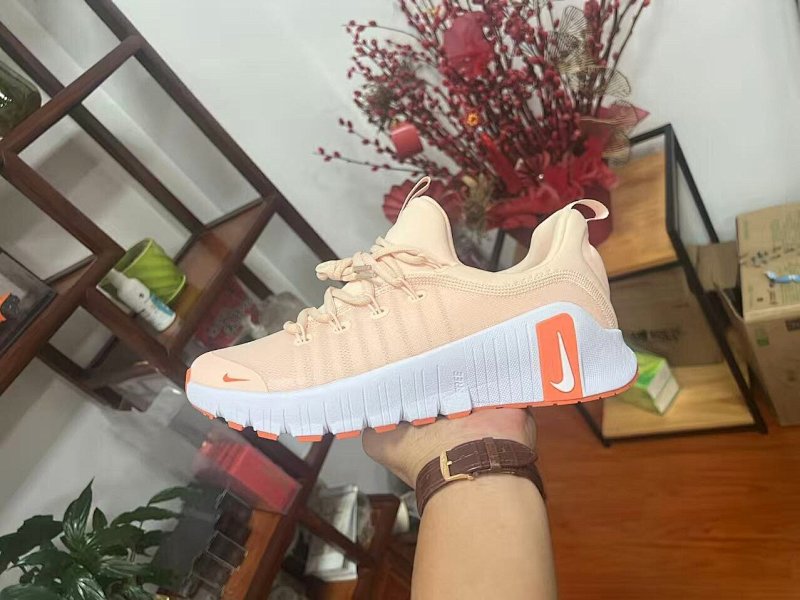 NIKE.2025 24