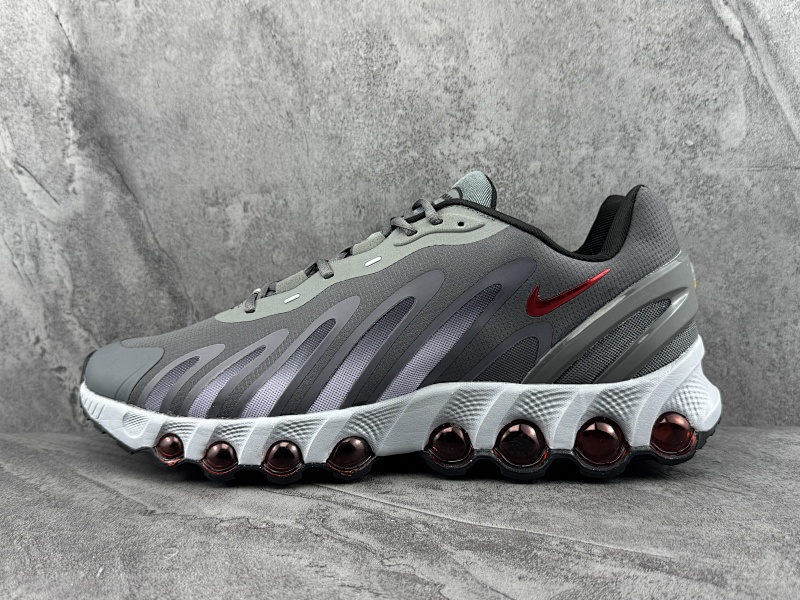 Nike.DN 8 5