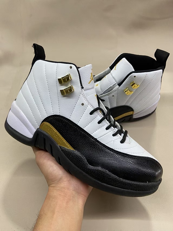 Air Jordan 12 24