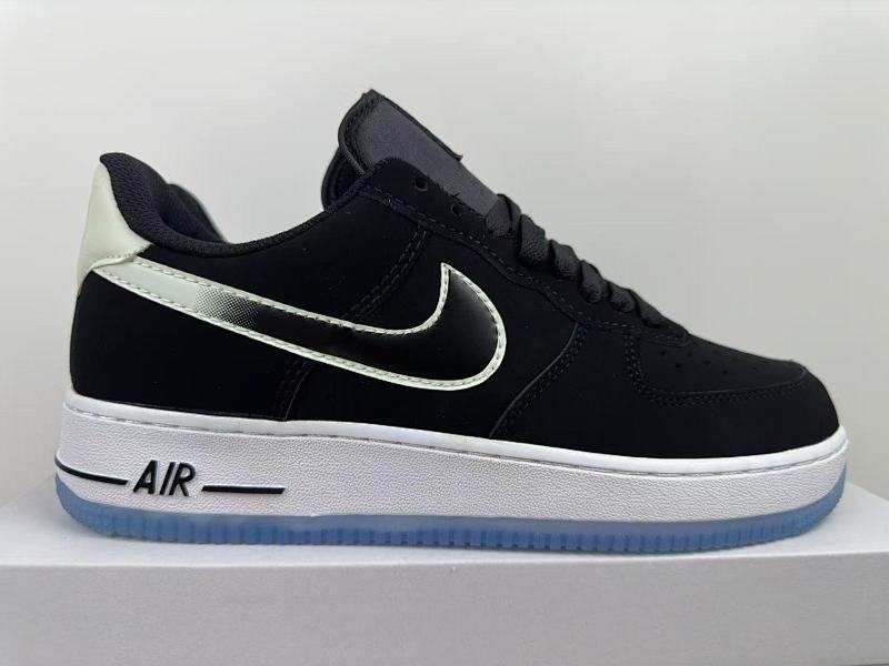 Nike Air Force 1 color 110