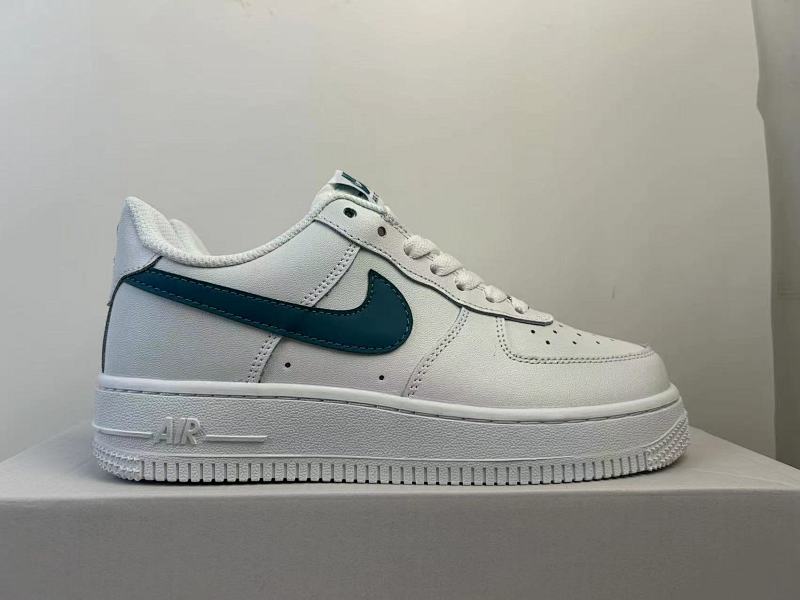 Nike Air Force 1 color 18