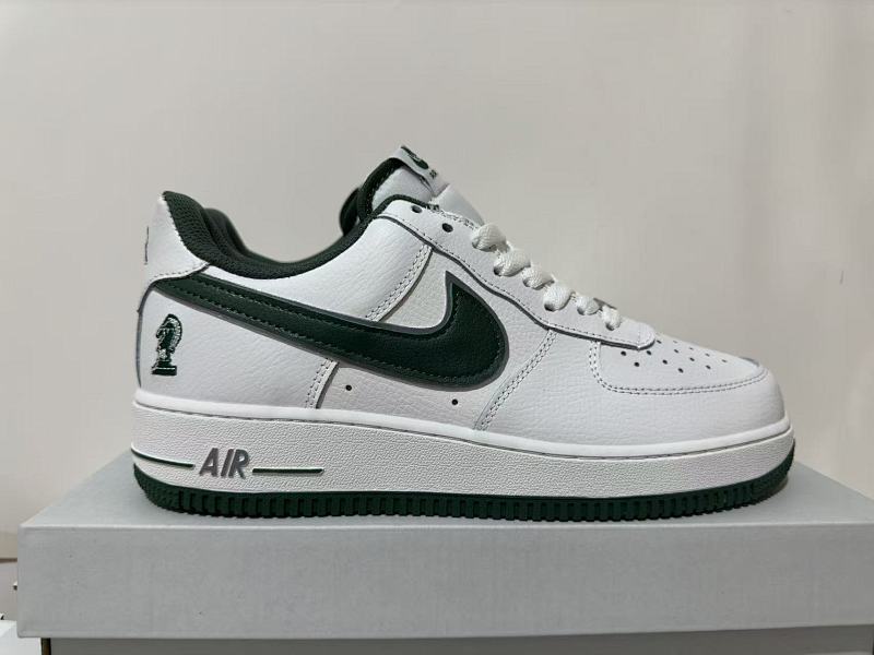 Nike Air Force 1 color 41