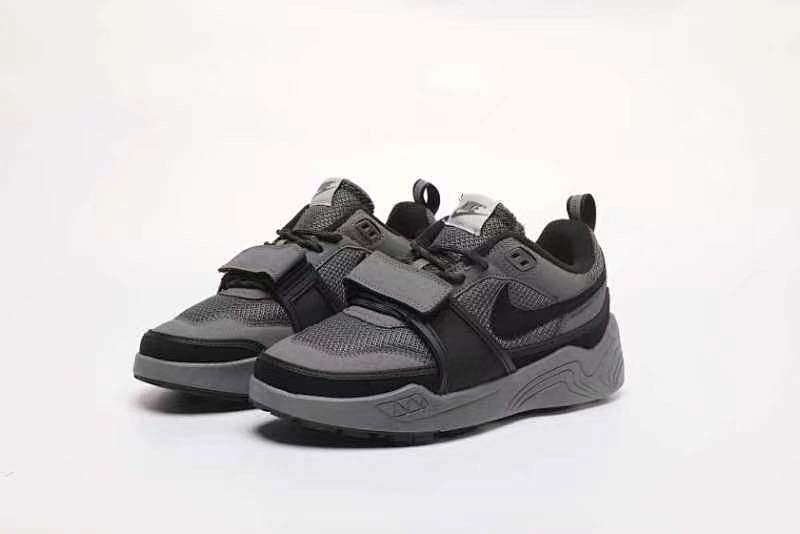 NIKE 5