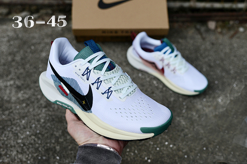 NIKE. 5 11