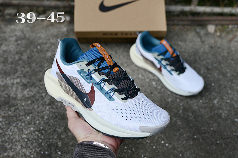 NIKE. 5 12