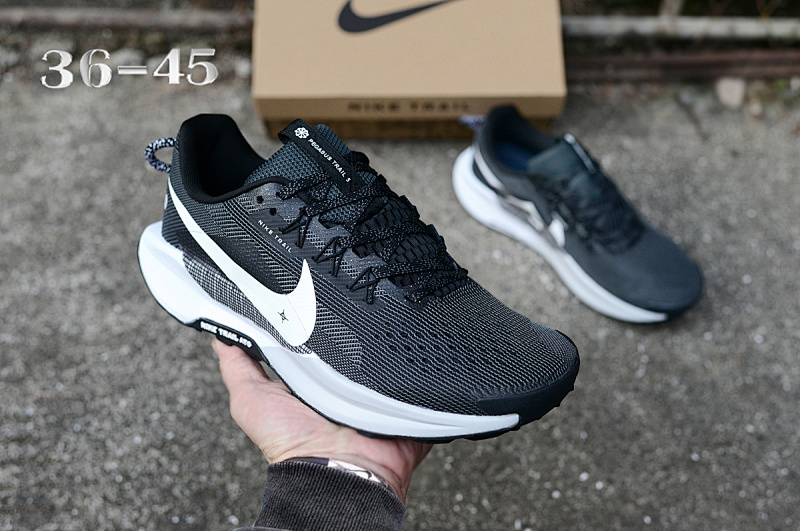 NIKE. 5 21