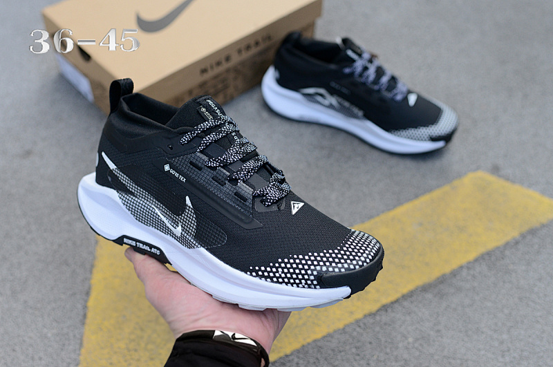 NIKE.5 12