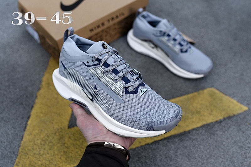 NIKE.5 8