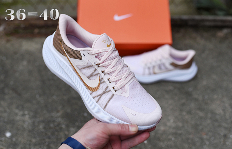 NIKE.Moon W8 9
